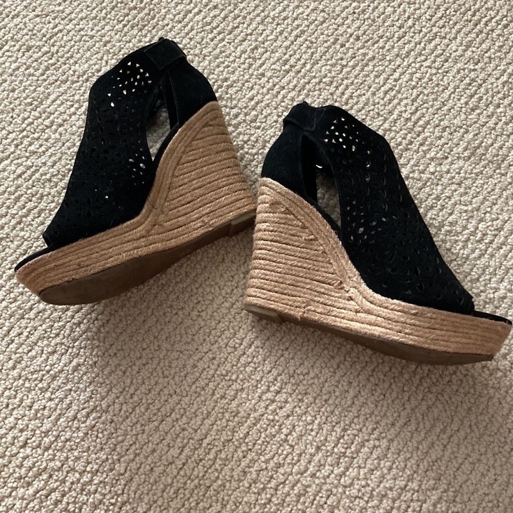 Marc Fisher Black Wedge Heels Espadrilles Sandals Rope Shoes Size 8 Like New